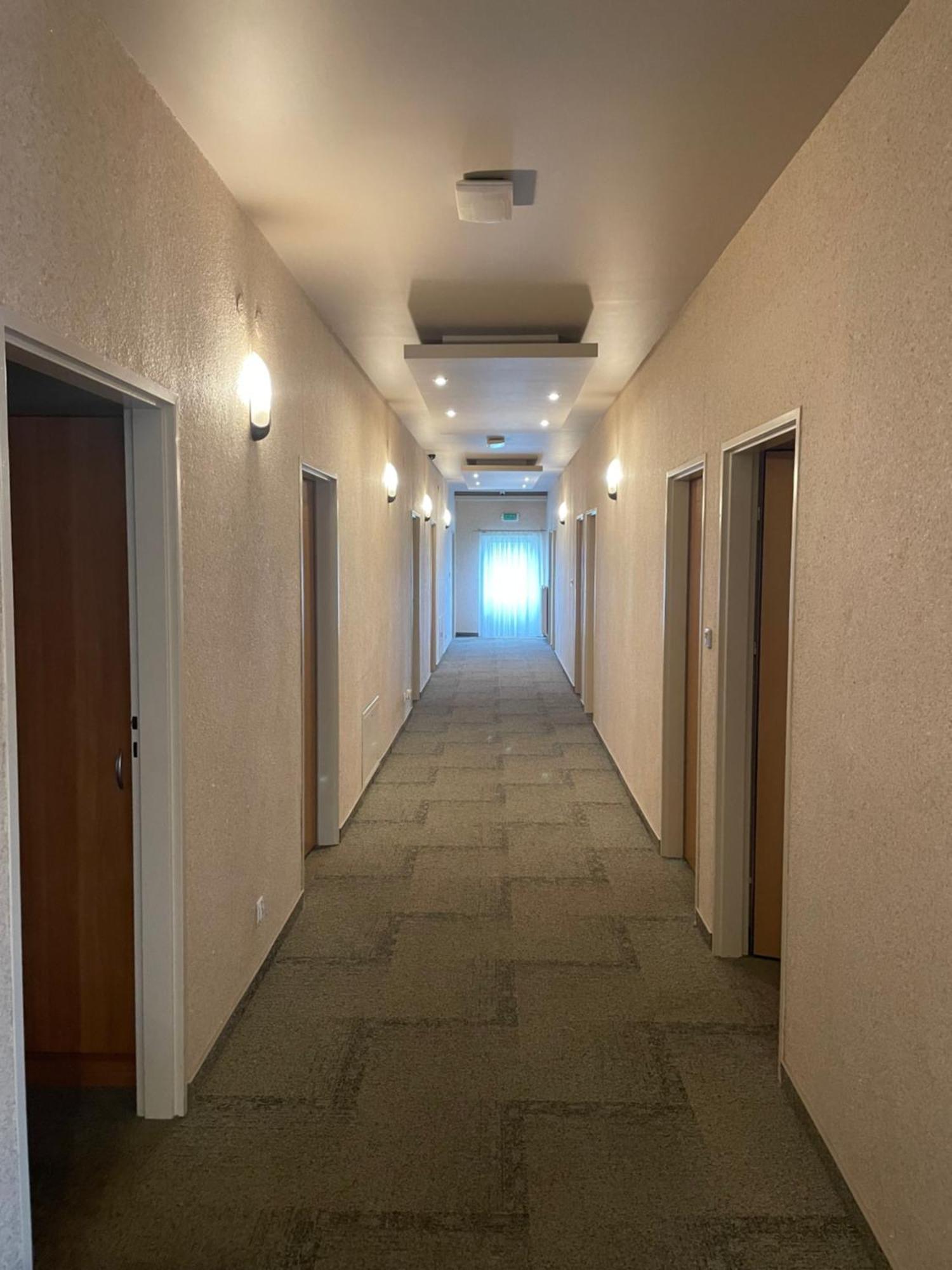 Hotel Marco Plonsk Szkolna 115 Exteriör bild