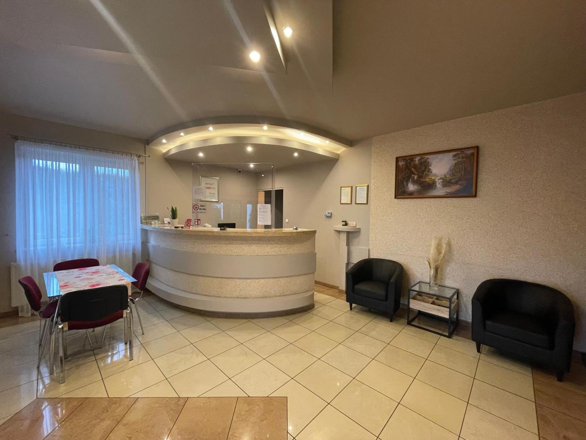 Hotel Marco Plonsk Szkolna 115 Exteriör bild