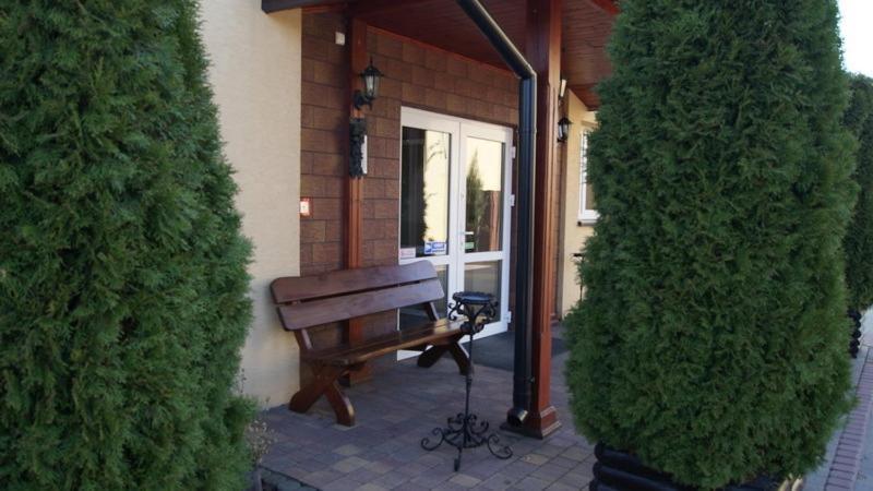 Hotel Marco Plonsk Szkolna 115 Exteriör bild