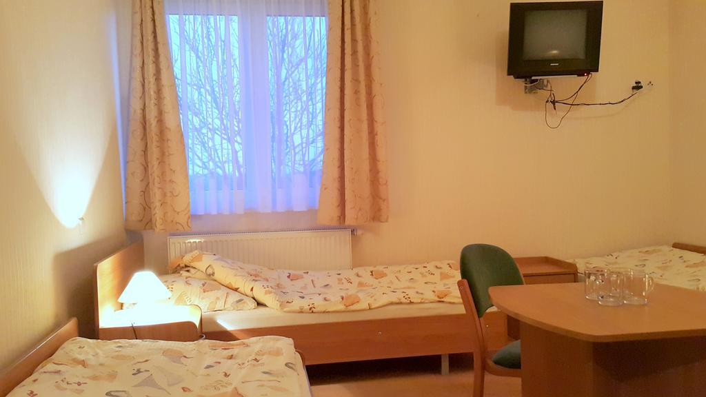 Hotel Marco Plonsk Szkolna 115 Exteriör bild