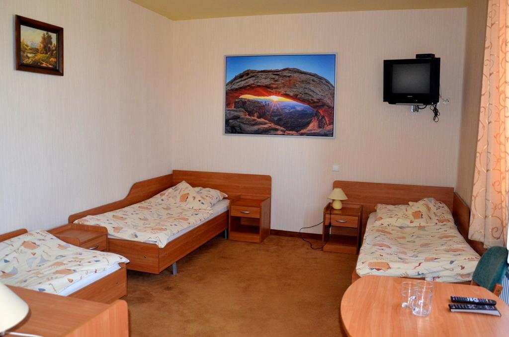 Hotel Marco Plonsk Szkolna 115 Exteriör bild
